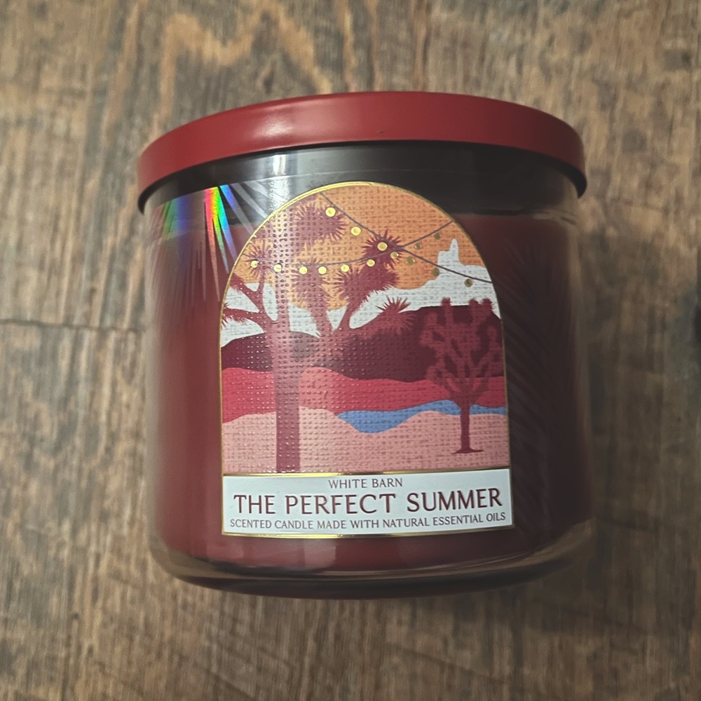 This is a Bath and body works candle in the scent The Perfect Summer